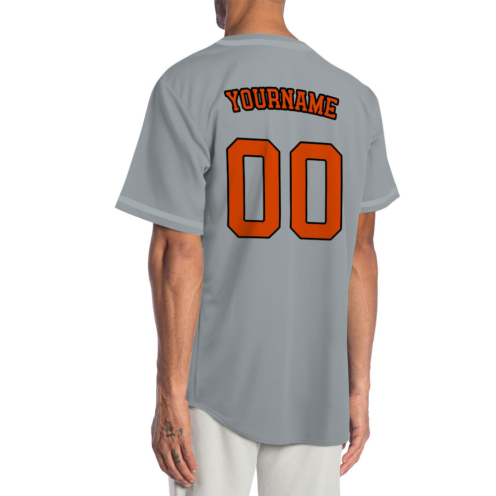 Individuelles graues Baseballtrikot mit orangefarbenem Schriftzug und schwarzer Kontur
